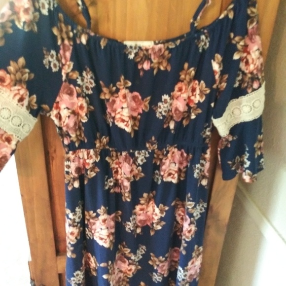 Maternity dress - Picture 4 of 4